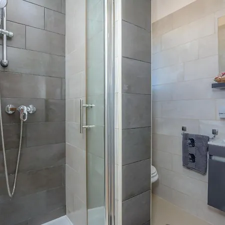 Radovic Nives Apartment *