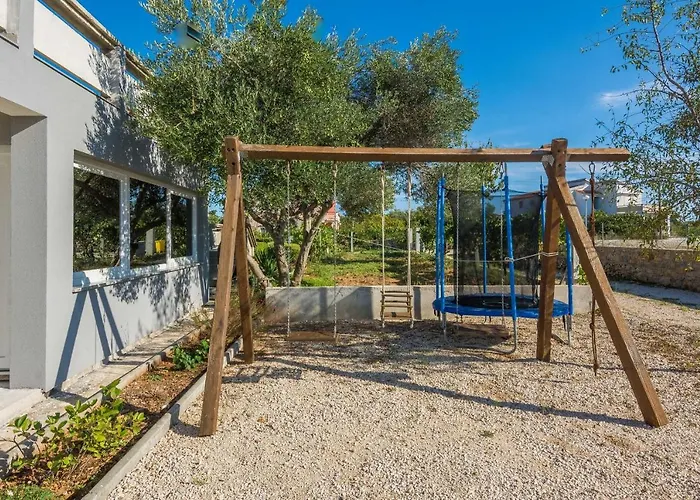 Radovic Nives Appartement Vir